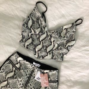 Tiger Mist Leather Set